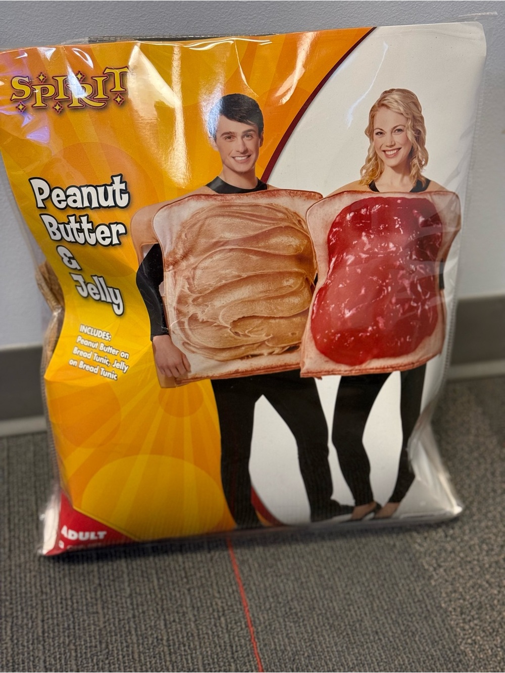 Halloween Spirit Peanut Butter & Jelly Couple Costume - Brown & Red